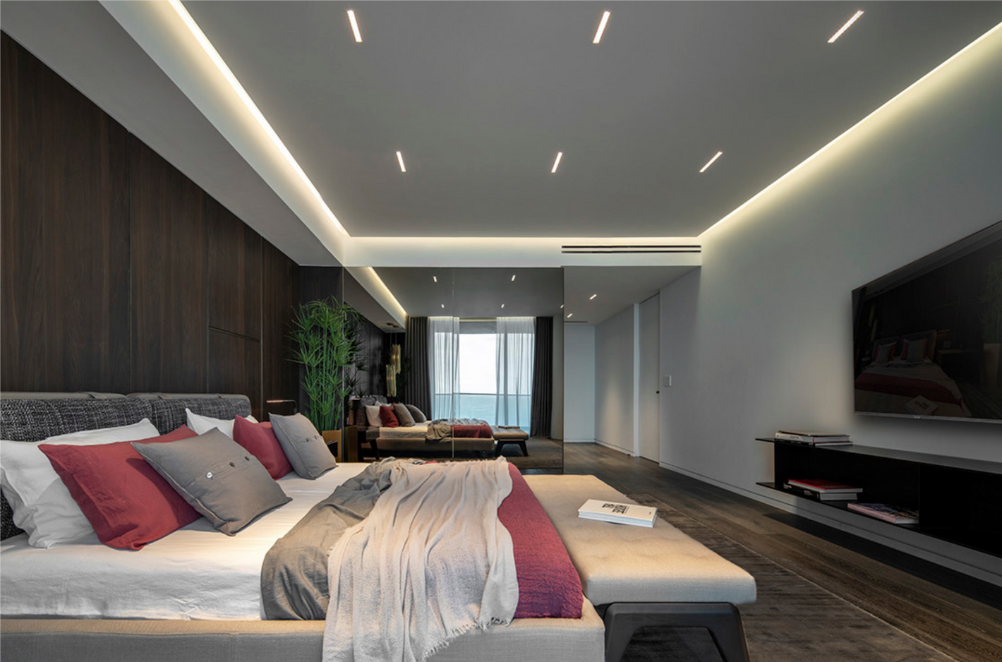Ceiling - O